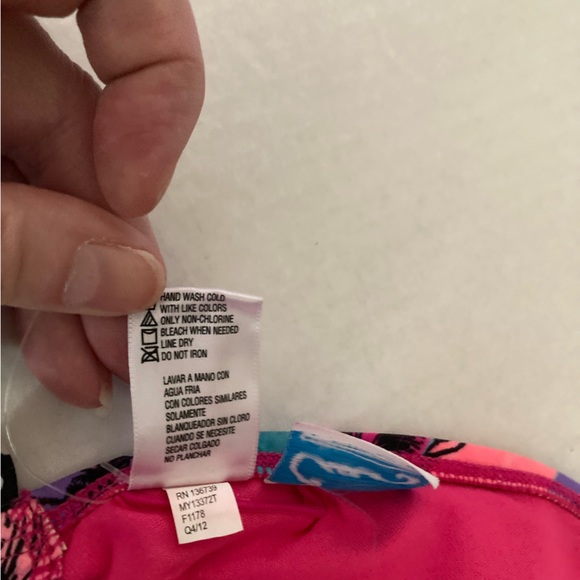 🌞NWOT California Waves Hawaiian Print Triangle Top with Bikini Bottoms A - Picture 9 of 11